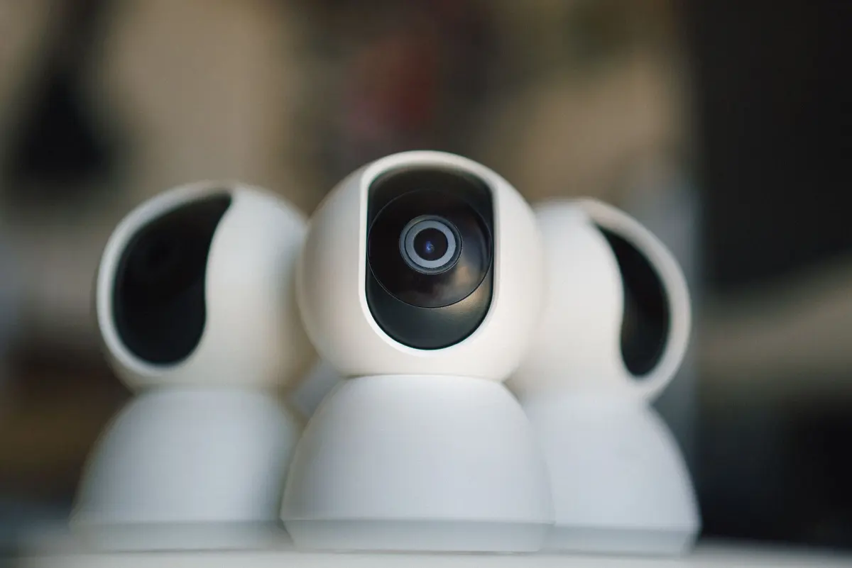 Smart home beveiliging: wat werkt écht lokaal?